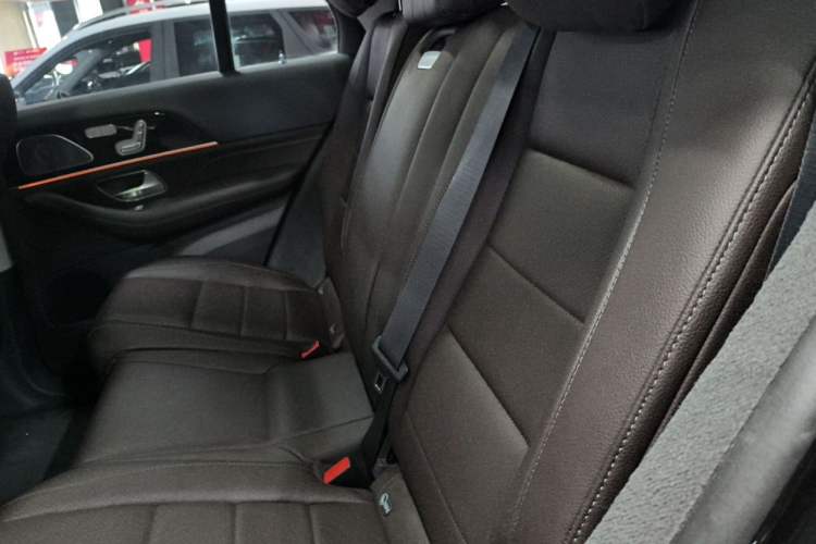 Used Mercedes-Benz GLE 2020 Restyled GLE 350 4MATIC Fashion Edition Left Rear Seat