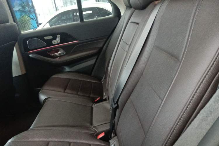 Used Mercedes-Benz GLE 2020 GLE 350 4MATIC Fashion Model Left Rear Seat