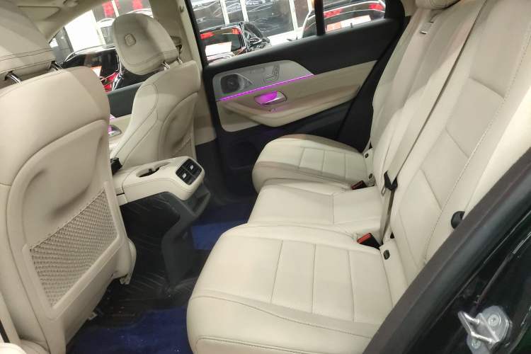 Used Mercedes-Benz GLE 2020 Restyled GLE 450 4MATIC Dynamic Edition Left Rear Seat