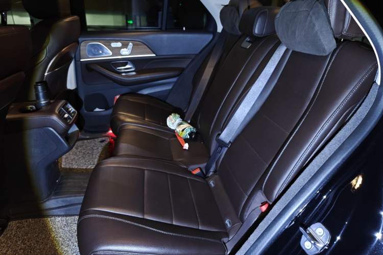 Used Mercedes-Benz GLE 2020 Facelifted GLE 350 4MATIC Luxury Edition Left Rear Seat