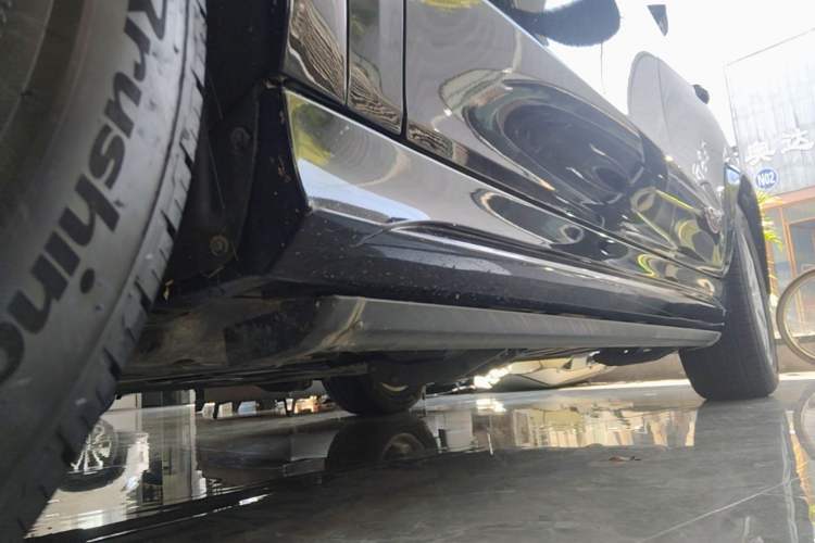 Used Mercedes-Benz GLE 2020 GLE 350 4MATIC Luxury Model Left Side Sill