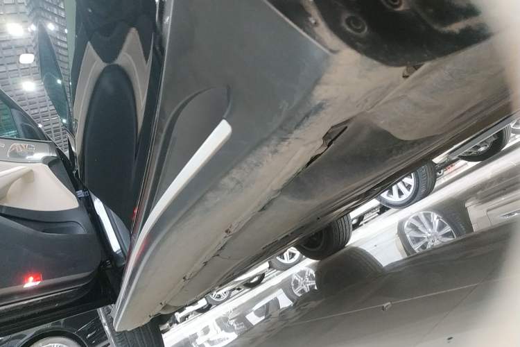 Used Mercedes-Benz GLE 2020 GLE 350 4MATIC Dynamic Edition Left Side Sill