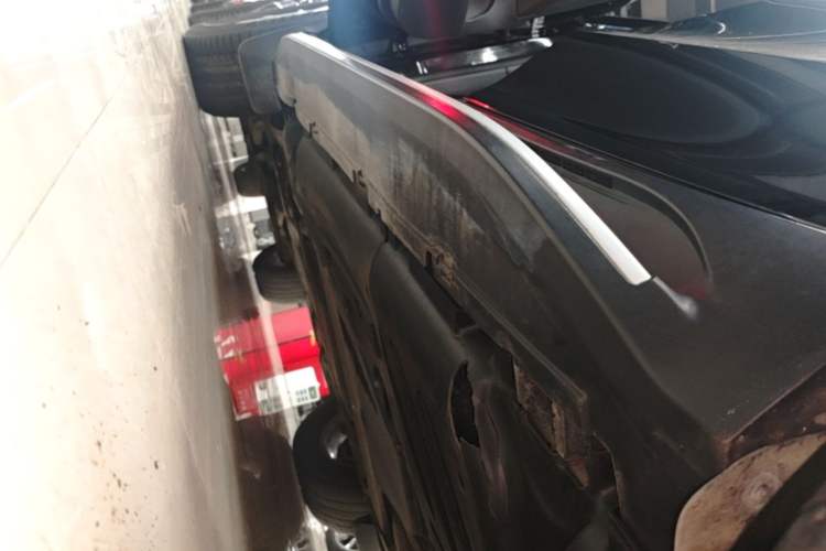 Used Mercedes-Benz GLE 2020 Restyled GLE 350 4MATIC Fashion Edition Left Side Sill