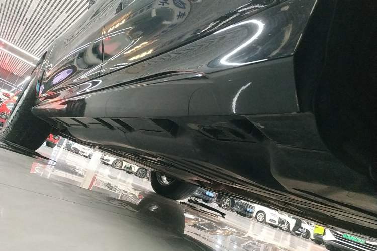 Used Mercedes-Benz GLE 2020 Restyled GLE 350 4MATIC Fashion Edition Left Side Sill