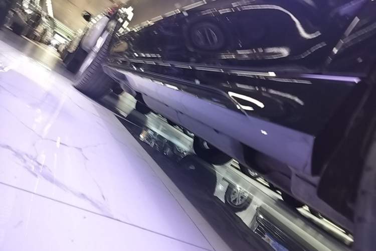 Used Mercedes-Benz GLE 2020 Restyled GLE 350 4MATIC Fashion Edition Special Version Left Side Sill