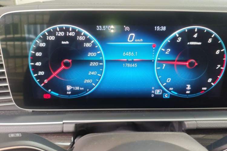 Used Mercedes-Benz GLE 2020 Restyled GLE 350 4MATIC Fashion Edition Odometer Close Up