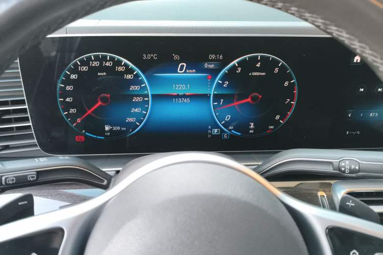 Used Mercedes-Benz GLE 2020 Restyled GLE 350 4MATIC Fashion Edition Odometer Close Up