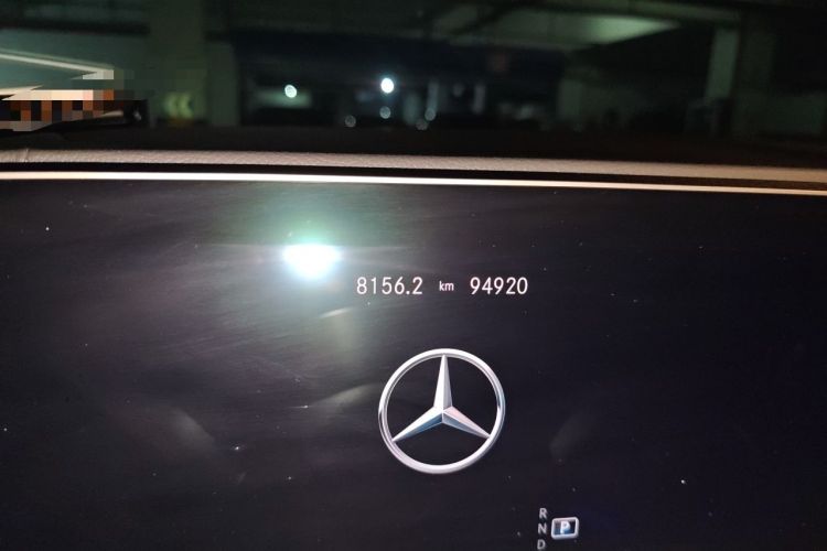 Used Mercedes-Benz GLE 2020 GLE 350 4MATIC Fashion Model Odometer Close Up