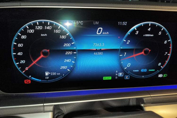 Used Mercedes-Benz GLE 2020 Restyled GLE 450 4MATIC Dynamic Edition Odometer Close Up