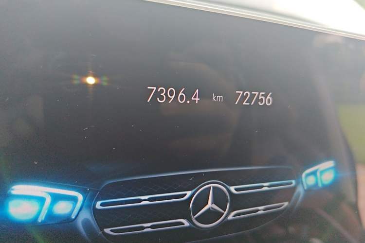 Used Mercedes-Benz GLE 2020 Second Facelift GLE 350 4MATIC Stylish Version Odometer Close Up