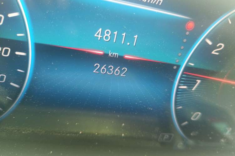 Used Mercedes-Benz GLE 2020 Restyled GLE 350 4MATIC Fashion Edition Odometer Close Up