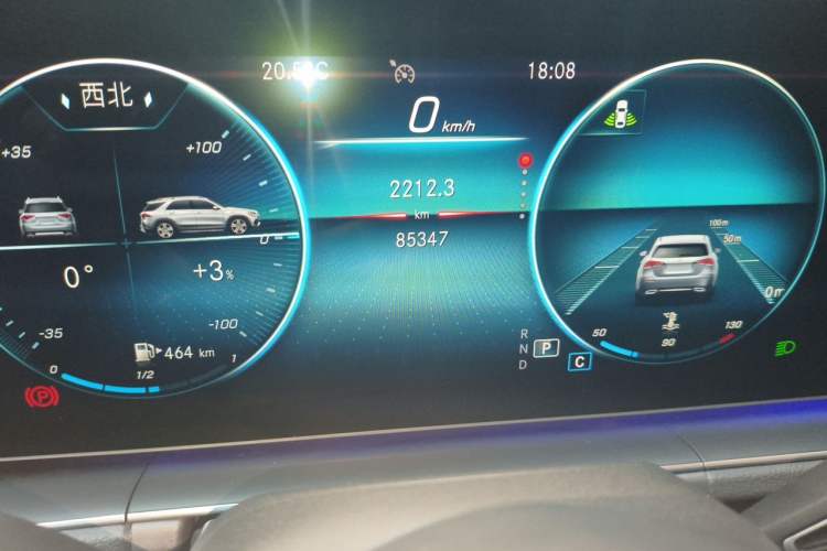 Used Mercedes-Benz GLE 2020 GLE 350 4MATIC Fashion Model Odometer Close Up