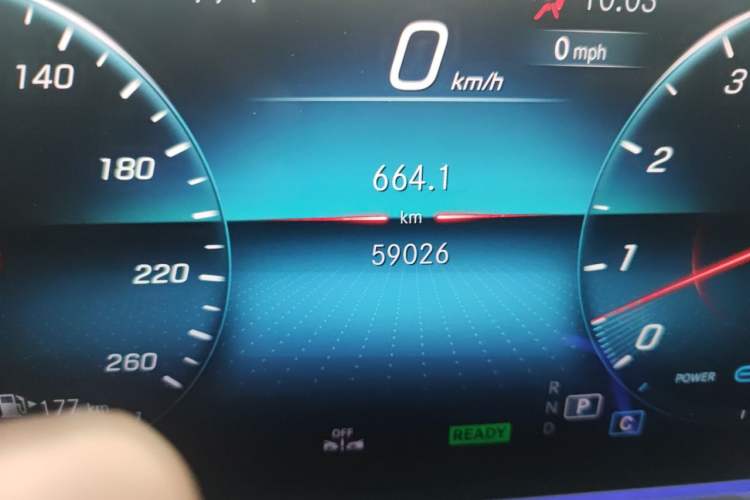 Used Mercedes-Benz GLE 2020 Facelifted GLE 450 4MATIC Stylish Edition Odometer Close Up