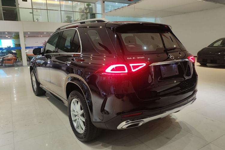 Used Mercedes-Benz GLE 2020 GLE 350 4MATIC Luxury Model Rear Left 45 Deg