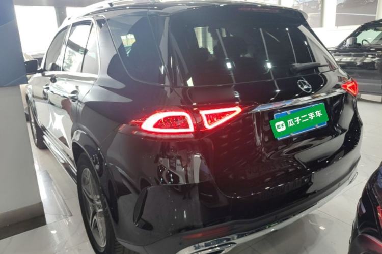 Used Mercedes-Benz GLE 2020 Facelifted GLE 350 4MATIC Luxury Edition Rear Left 45 Deg