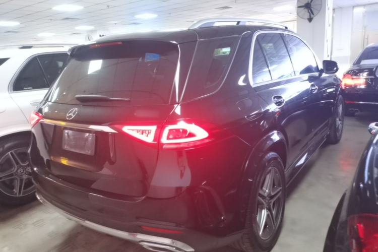 Used Mercedes-Benz GLE 2020 GLE 450 4MATIC Stylish Model Rear Right 45 Deg