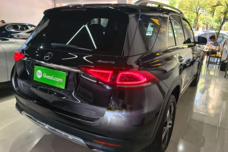 Used Mercedes-Benz GLE 2020 GLE 350 4MATIC Dynamic Edition Rear Right 45 Deg