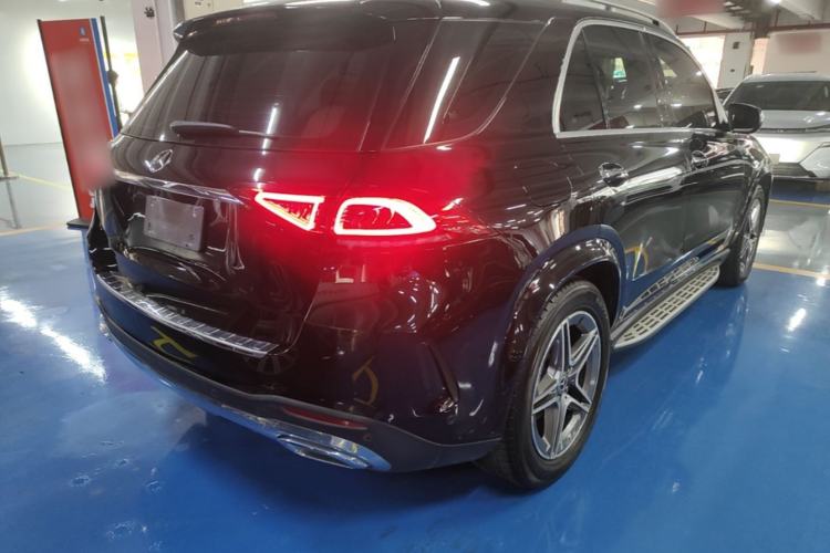 Used Mercedes-Benz GLE 2020 GLE 350 4MATIC Luxury Model Rear Right 45 Deg