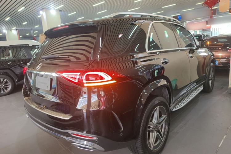 Used Mercedes-Benz GLE 2020 GLE 350 4MATIC Fashion Model Rear Right 45 Deg