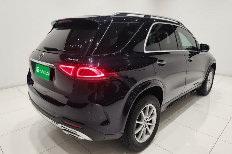 Used Mercedes-Benz GLE 2020 GLE 350 4MATIC Fashion Model Rear Right 45 Deg