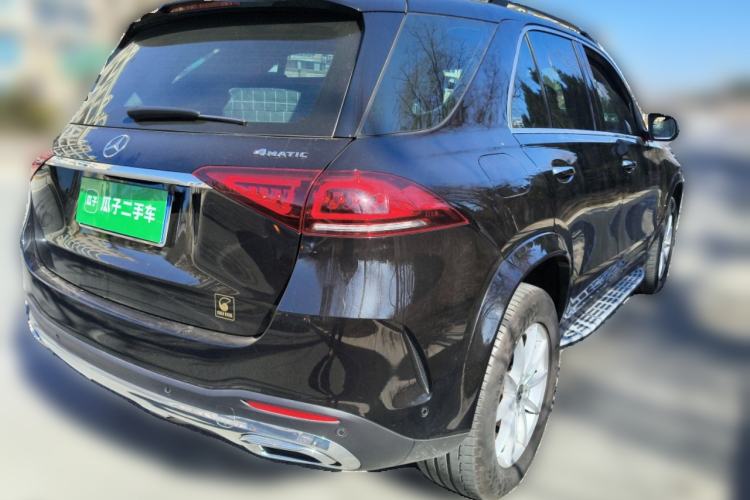 Used Mercedes-Benz GLE 2020 GLE 350 4MATIC Luxury Model Rear Right 45 Deg