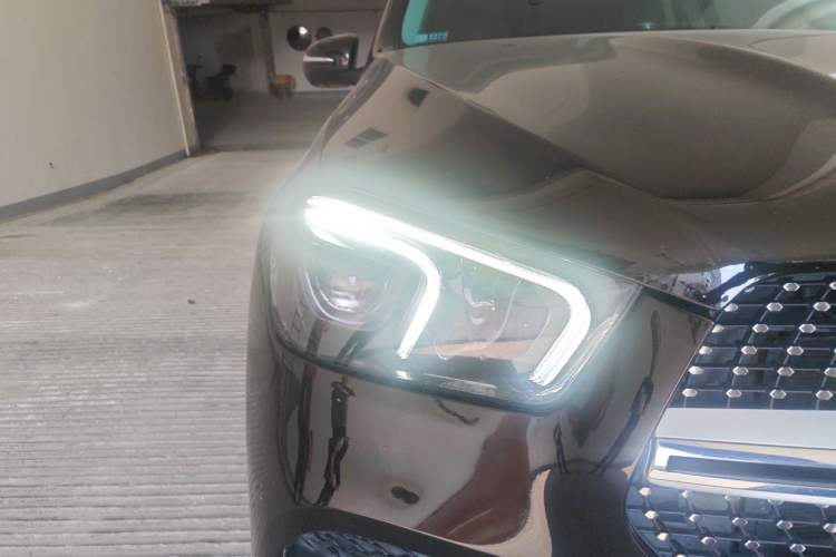 Used Mercedes-Benz GLE 2020 GLE 450 4MATIC Stylish Model Right Front Headlight