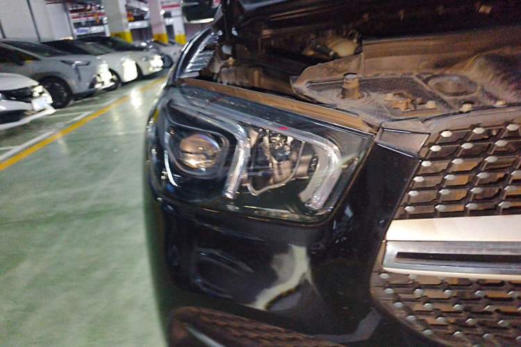 Used Mercedes-Benz GLE 2020 Facelifted GLE 350 4MATIC Luxury Edition Right Front Headlight