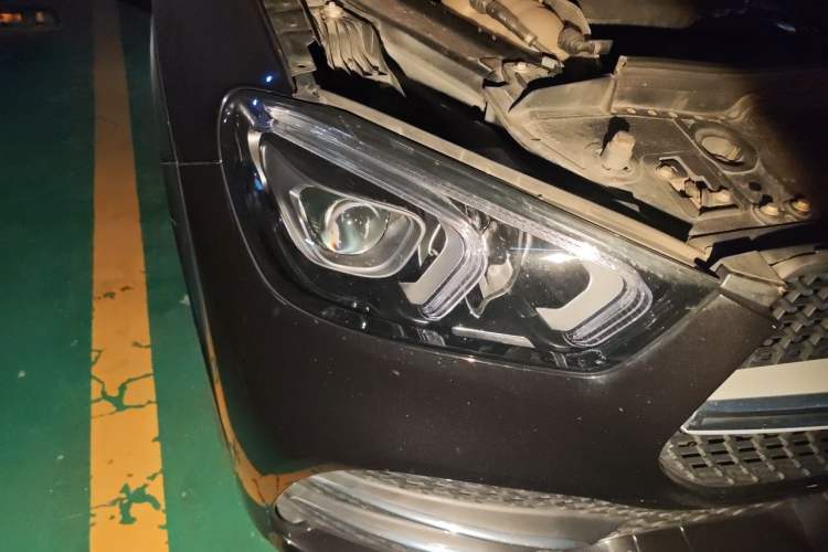 Used Mercedes-Benz GLE 2020 GLE 350 4MATIC Fashion Model Right Front Headlight