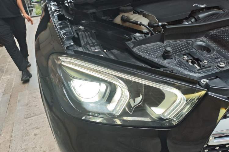 Used Mercedes-Benz GLE 2020 Restyled GLE 350 4MATIC Fashion Edition Right Front Headlight