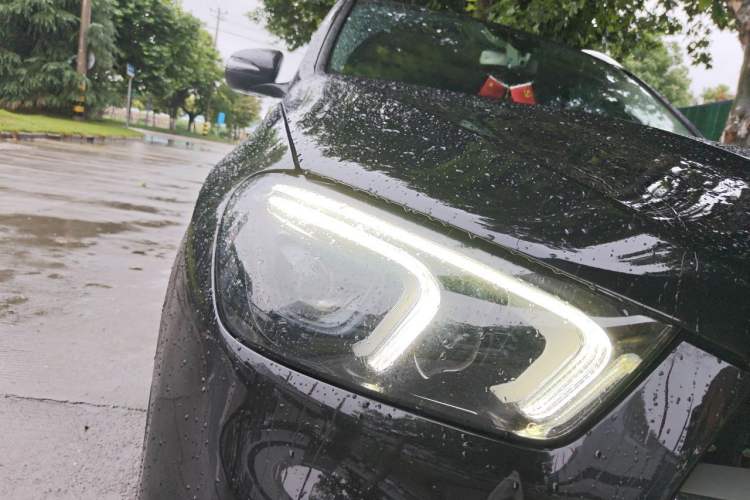 Used Mercedes-Benz GLE 2020 GLE 350 4MATIC Fashion Model Right Front Headlight
