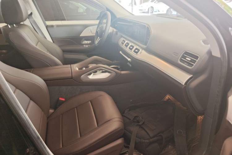 Used Mercedes-Benz GLE 2020 Restyled GLE 450 4MATIC Dynamic Edition Right Front Seat