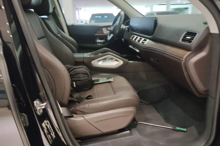 Used Mercedes-Benz GLE 2020 GLE 350 4MATIC Luxury Model Right Front Seat