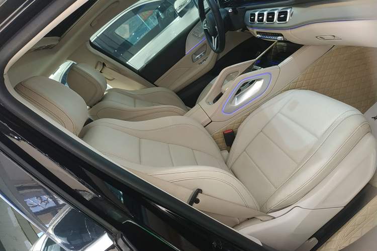 Used Mercedes-Benz GLE 2020 GLE 350 4MATIC Dynamic Edition Right Front Seat