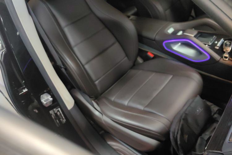 Used Mercedes-Benz GLE 2020 Restyled GLE 350 4MATIC Fashion Edition Right Front Seat