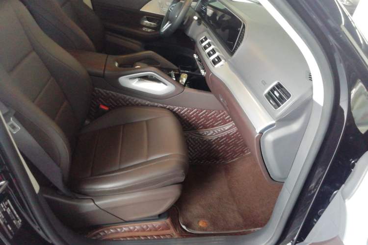 Used Mercedes-Benz GLE 2020 Restyled GLE 350 4MATIC Dynamic Edition Right Front Seat
