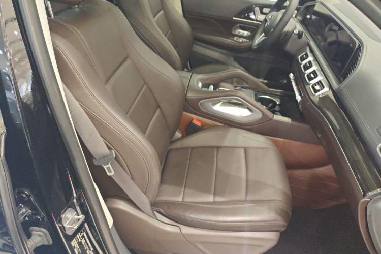 Used Mercedes-Benz GLE 2020 GLE 350 4MATIC Fashion Model Right Front Seat