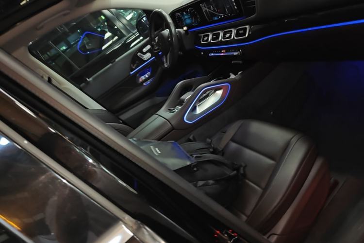 Used Mercedes-Benz GLE 2020 Restyled GLE 350 4MATIC Fashion Edition Right Front Seat