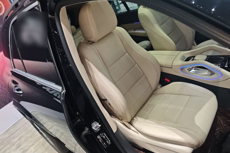 Used Mercedes-Benz GLE 2020 GLE 350 4MATIC Fashion Model Right Front Seat