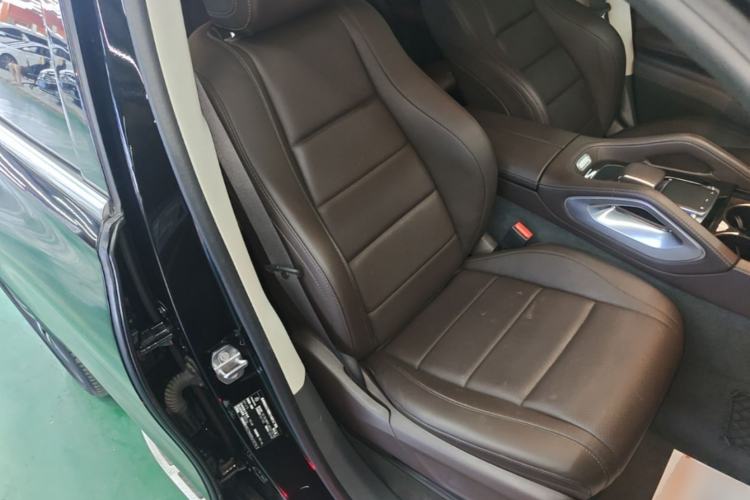 Used Mercedes-Benz GLE 2020 GLE 350 4MATIC Dynamic Edition Right Front Seat