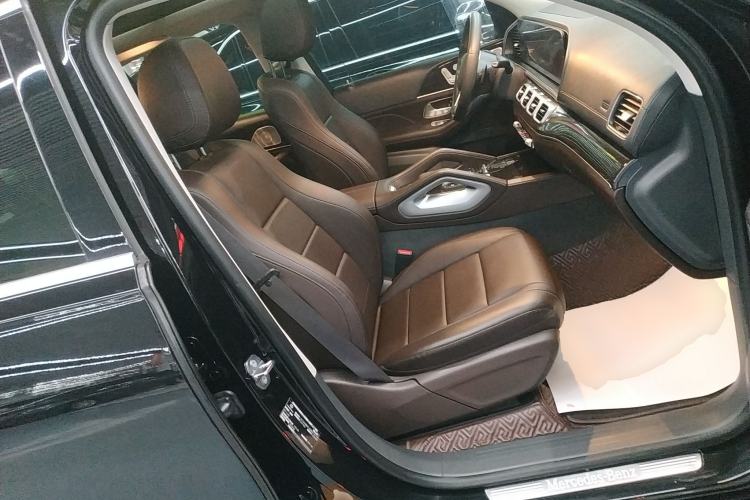 Used Mercedes-Benz GLE 2020 Restyled GLE 350 4MATIC Fashion Edition Right Front Seat