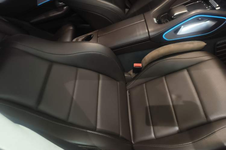 Used Mercedes-Benz GLE 2020 GLE 350 4MATIC Dynamic Edition Special Version Right Front Seat