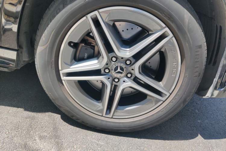 Used Mercedes-Benz GLE 2020 Restyled GLE 450 4MATIC Dynamic Edition Right Front Wheel Hub