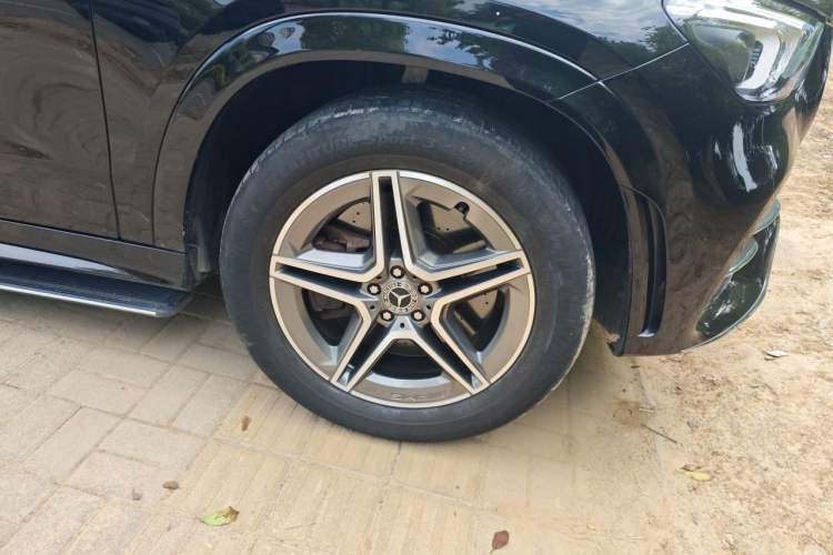 Used Mercedes-Benz GLE 2020 Restyled GLE 450 4MATIC Dynamic Edition Right Front Wheel Hub