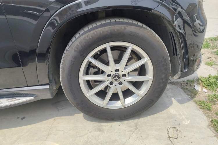 Used Mercedes-Benz GLE 2020 Restyled GLE 350 4MATIC Fashion Edition Right Front Wheel Hub