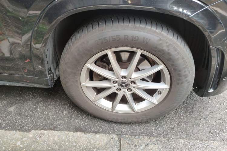 Used Mercedes-Benz GLE 2020 GLE 350 4MATIC Fashion Model Right Front Wheel Hub
