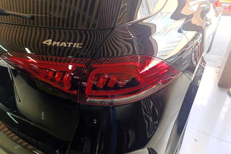 Used Mercedes-Benz GLE 2020 Restyled GLE 350 4MATIC Fashion Edition Right Rear Taillight