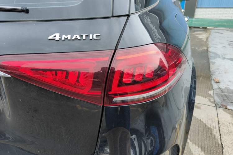 Used Mercedes-Benz GLE 2020 Restyled GLE 350 4MATIC Fashion Edition Right Rear Taillight