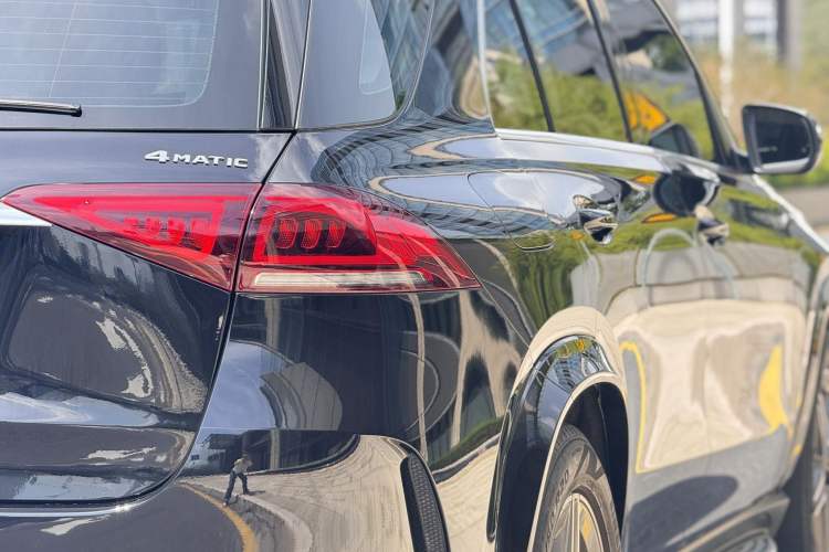 Used Mercedes-Benz GLE 2020 Restyled GLE 450 4MATIC Luxury Edition Right Rear Taillight