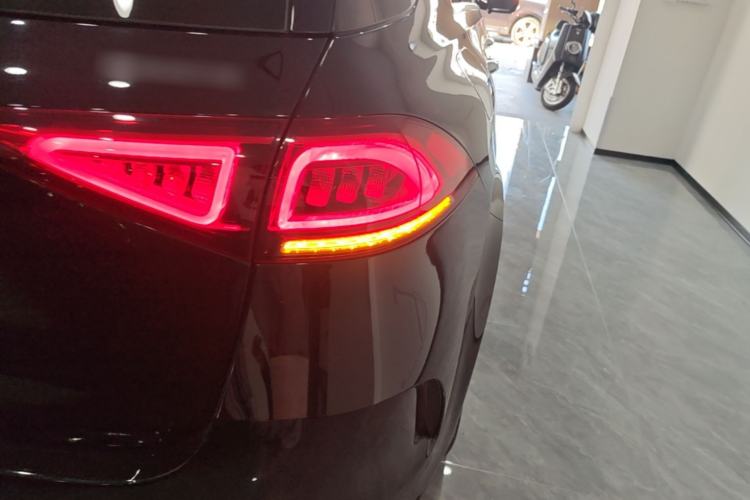 Used Mercedes-Benz GLE 2020 Restyled GLE 350 4MATIC Fashion Edition Right Rear Taillight