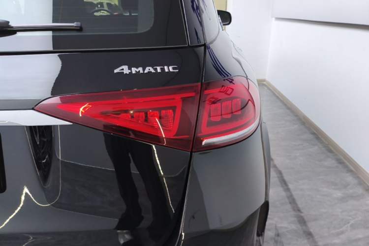 Used Mercedes-Benz GLE 2020 Restyled GLE 350 4MATIC Fashion Edition Right Rear Taillight